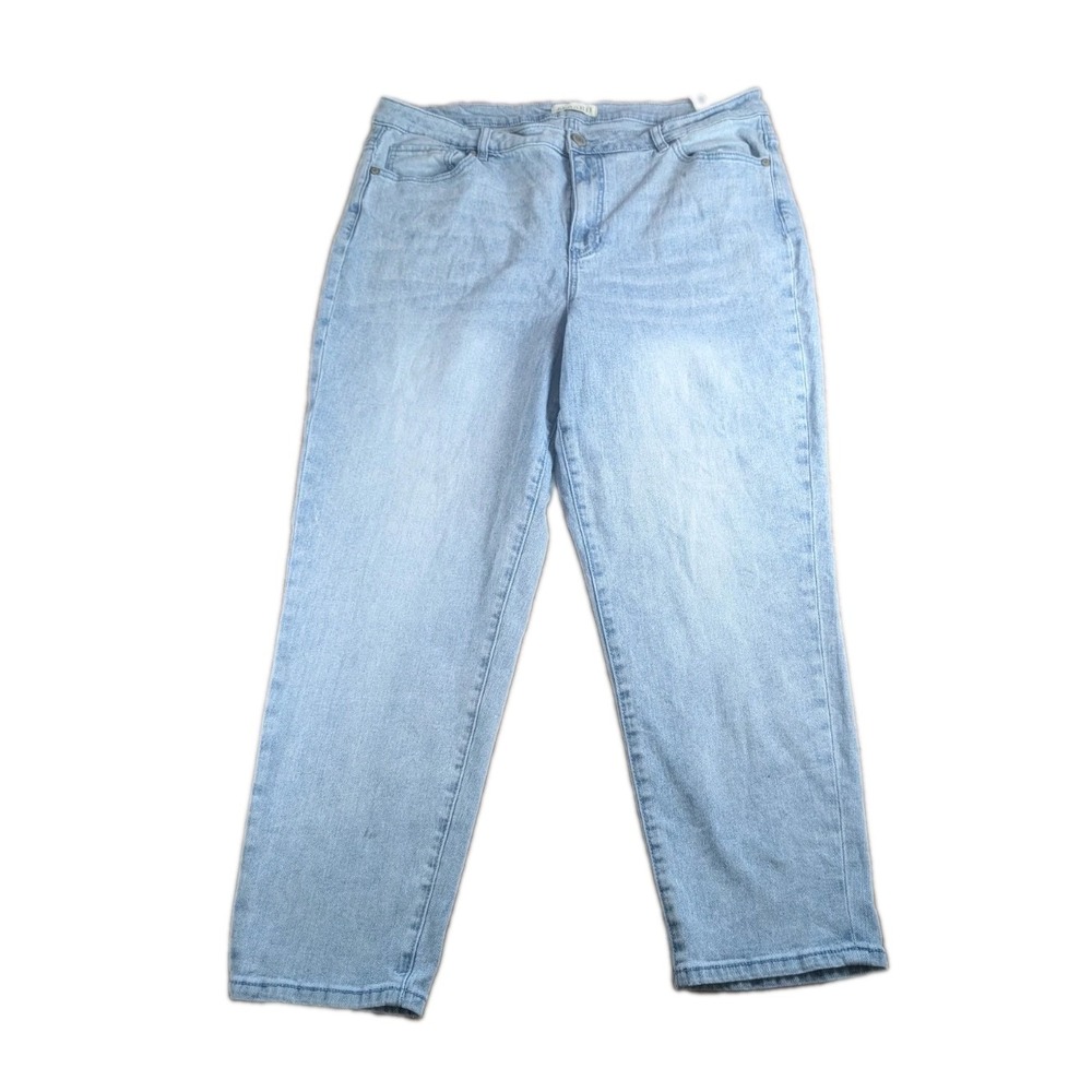 ELOQUII Denim Women's Size 18 Light Wash Straight Leg Jeans Plus Size 26" Inseam